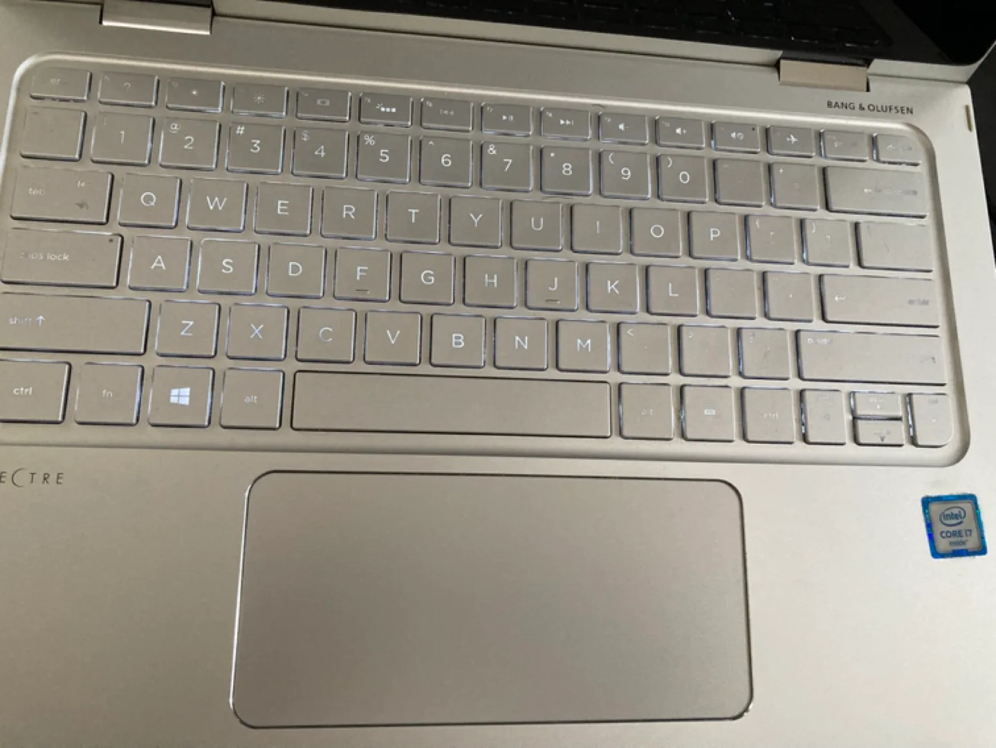HP Spectre x360 Laptop image indicator(2)