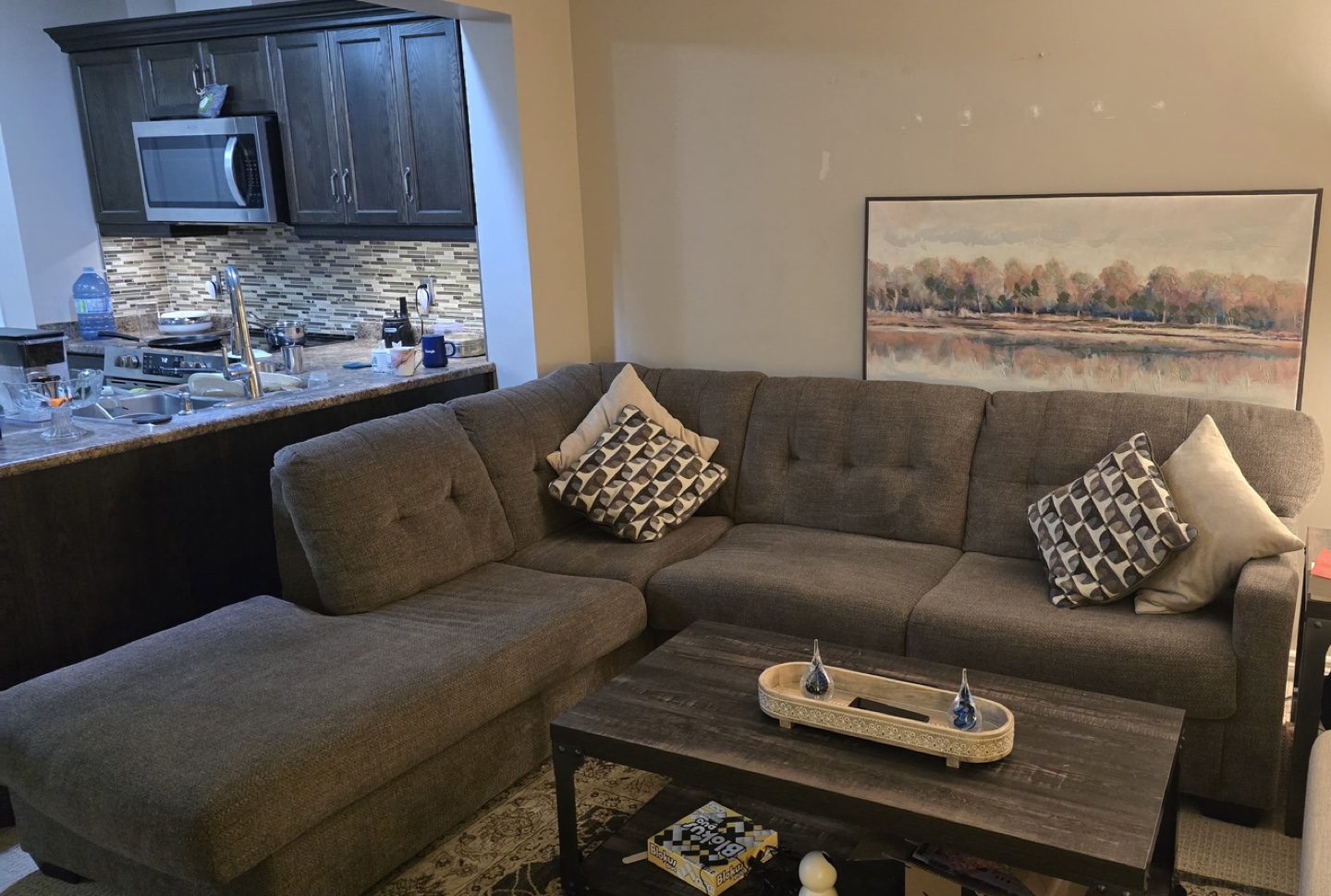 Sectional sofa & Table set