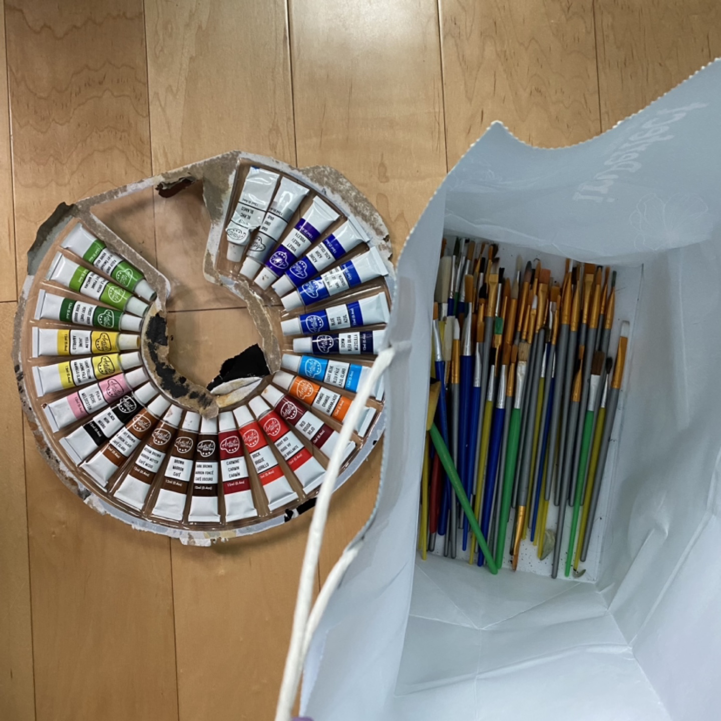 Acrylic Paint Set with Brushes - #freecycle