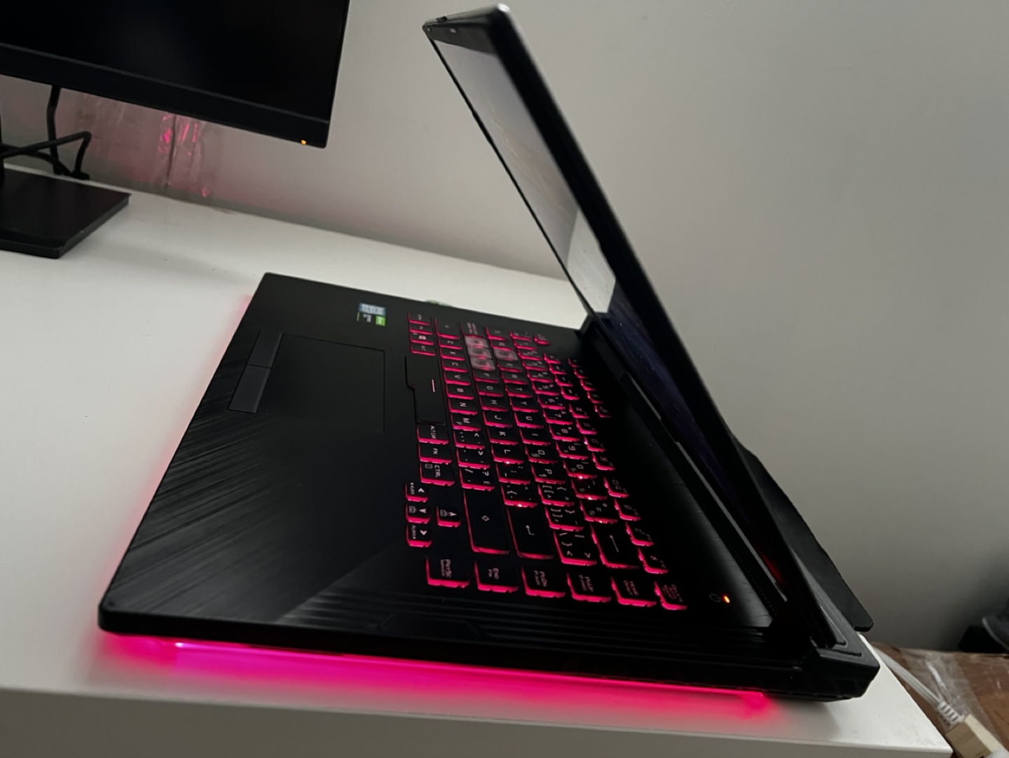 ASUS ROG Strix G15 Gaming Laptop - photo 5