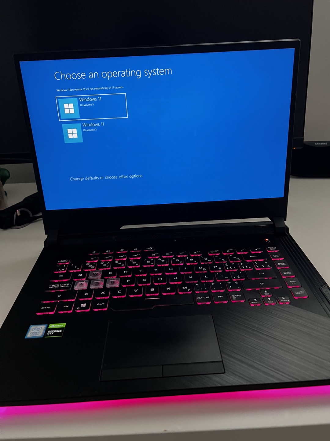ASUS ROG Strix G15 Gaming Laptop - photo 3