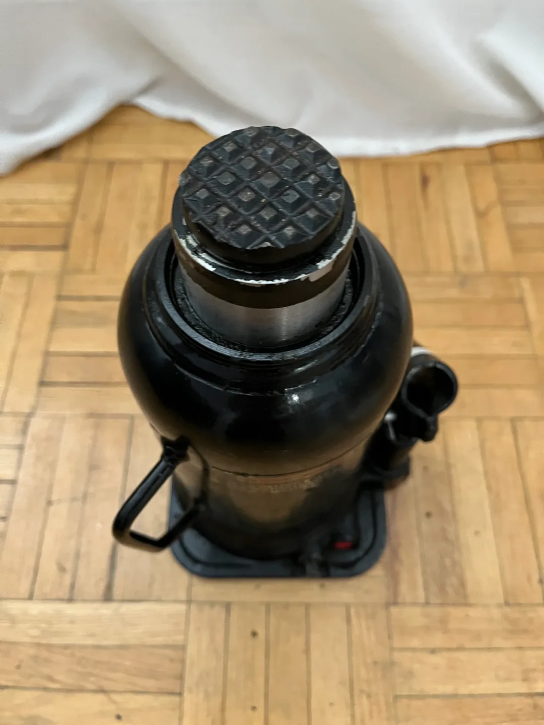 20 Ton Welded Bottle Jack image indicator(2)