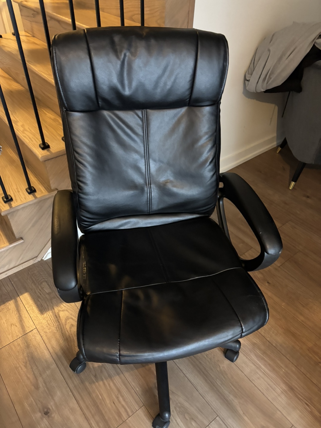 Black Office Chair - photo 2