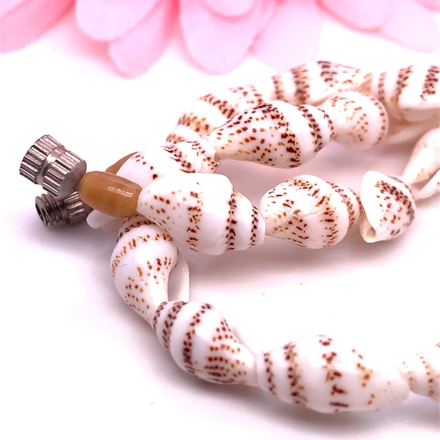 Seashell choker Necklace 14” image indicator(6)