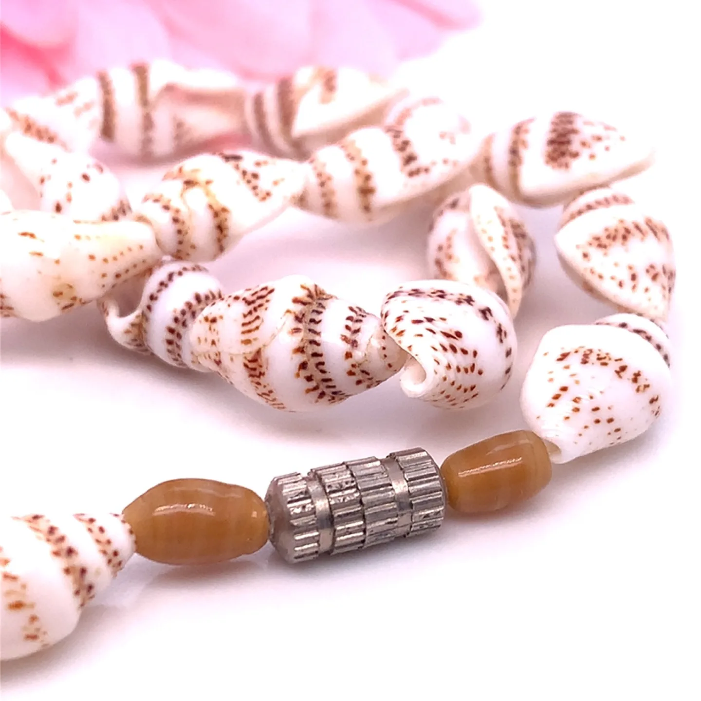 Seashell choker Necklace 14” image indicator(2)