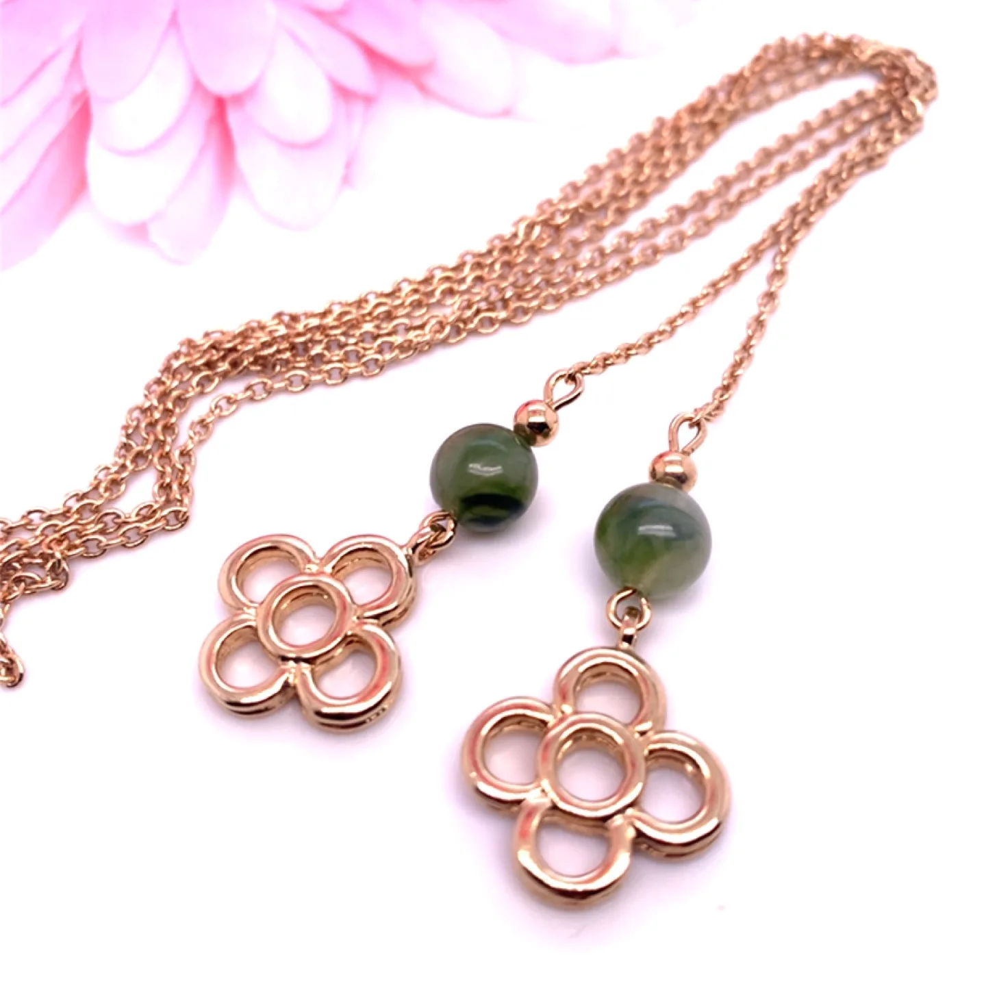 Gold Tone Chain with Green Stone and Flower Charm image indicator(6)