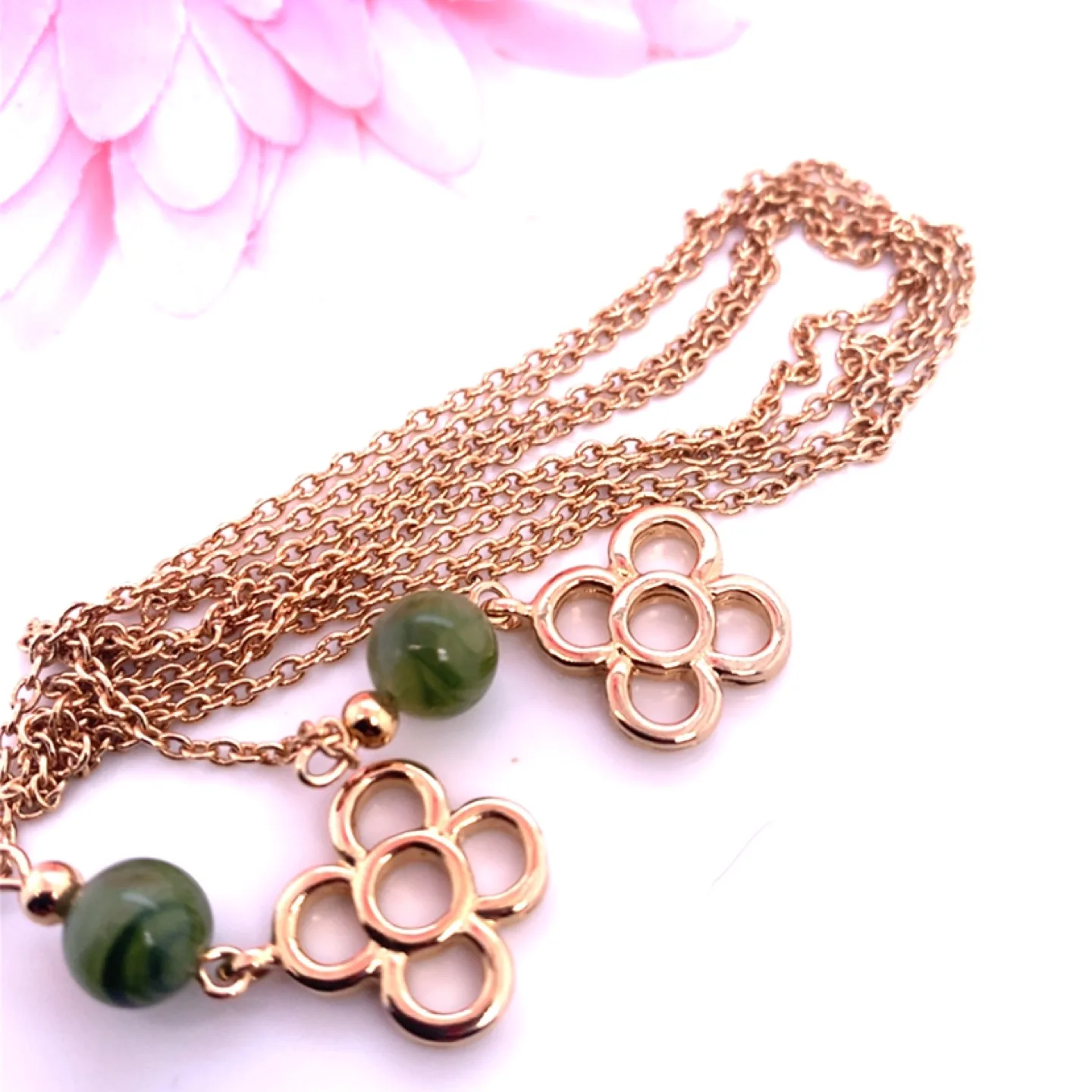 Gold Tone Chain with Green Stone and Flower Charm image indicator(2)