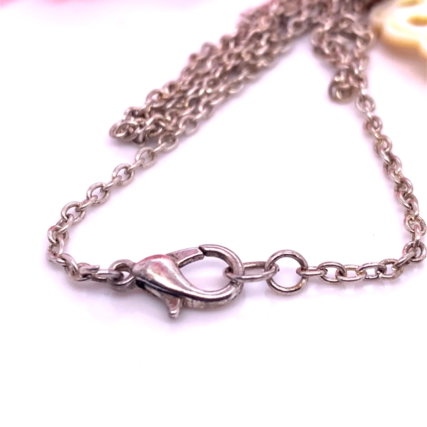 Shell Butterfly Necklace with Wooden Beads image indicator(7)