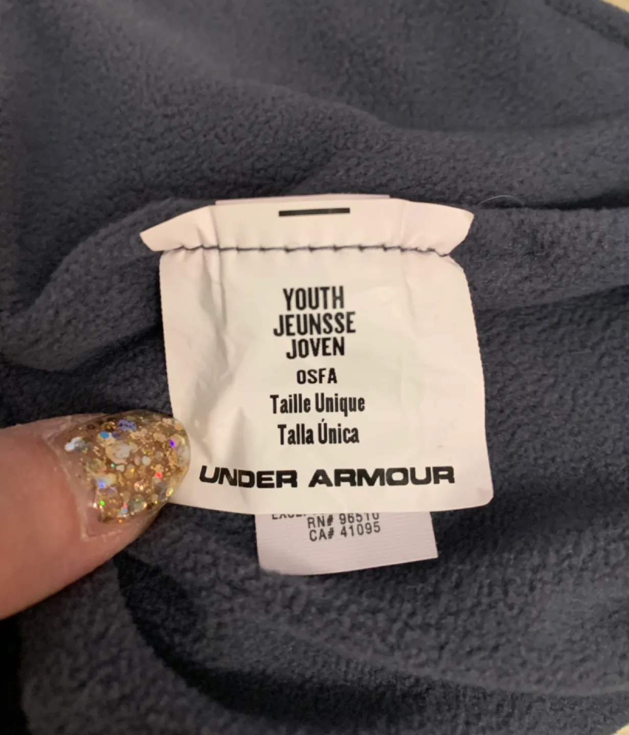 Under Armour Youth Beanie (brand new) image indicator(3)