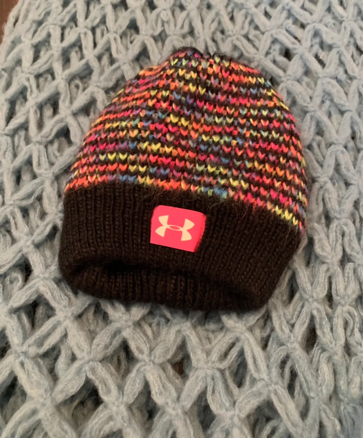 Under Armour Youth Beanie (brand new) image indicator(5)