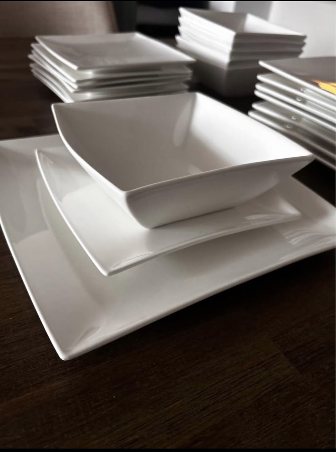 Maxwell William Square Dinnerware 24 Set