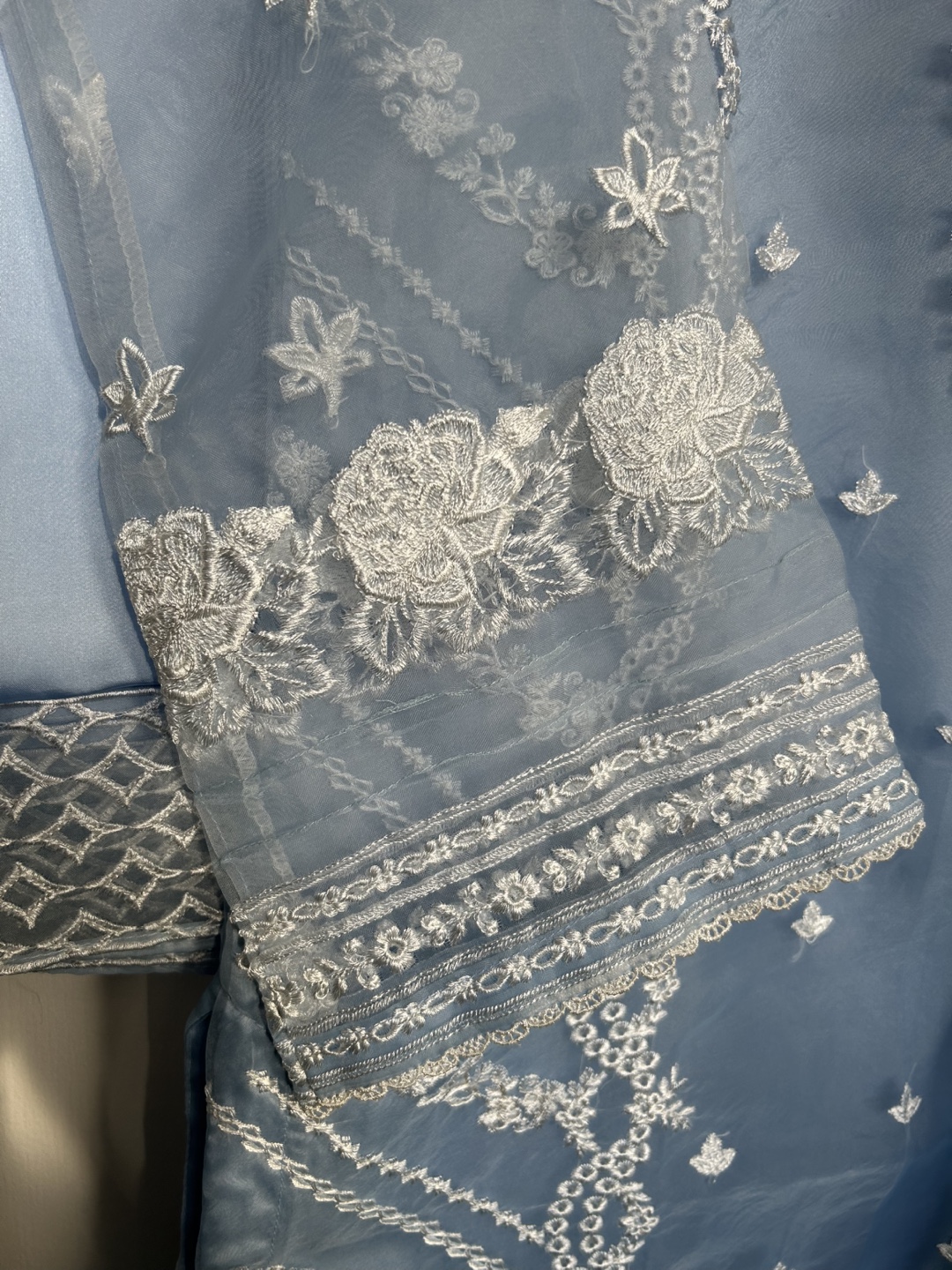 Sky Blue 3 pcs organza Pakistani Suit - photo 3