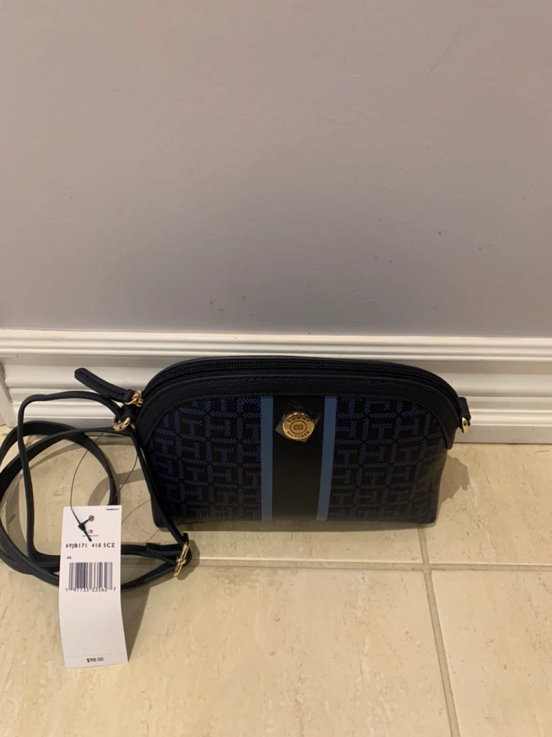 Tommy Hilfiger Crossbody Bag image indicator(3)