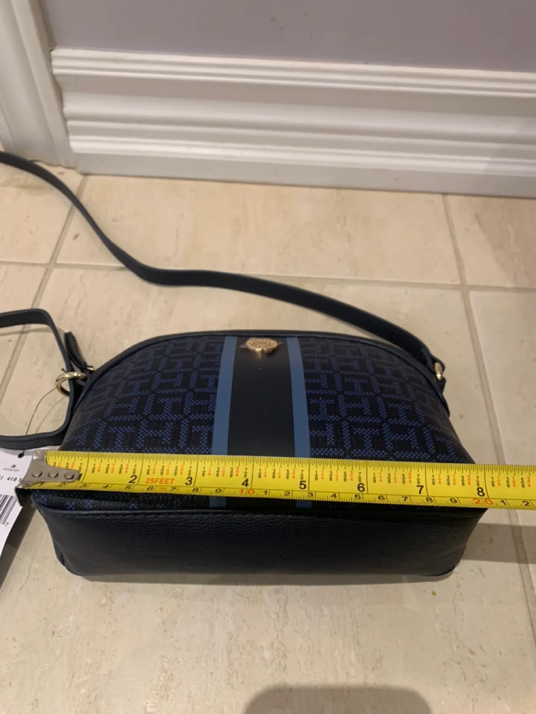 Tommy Hilfiger Crossbody Bag image indicator(6)