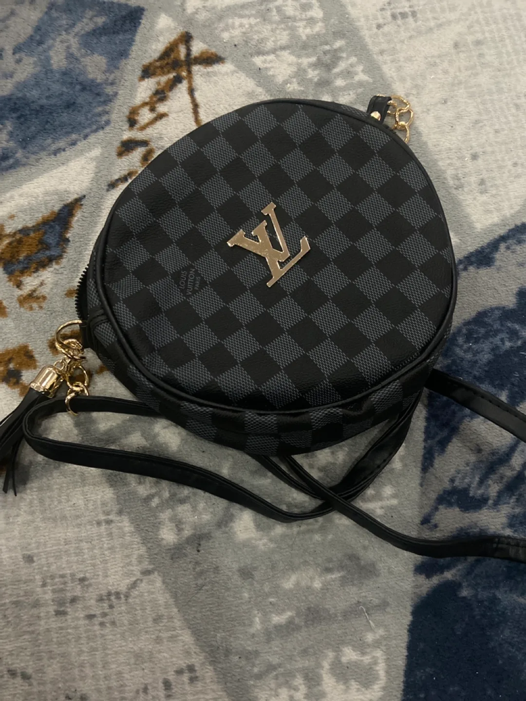 Round Black and Grey Checkered Crossbody Bag image indicator(3)