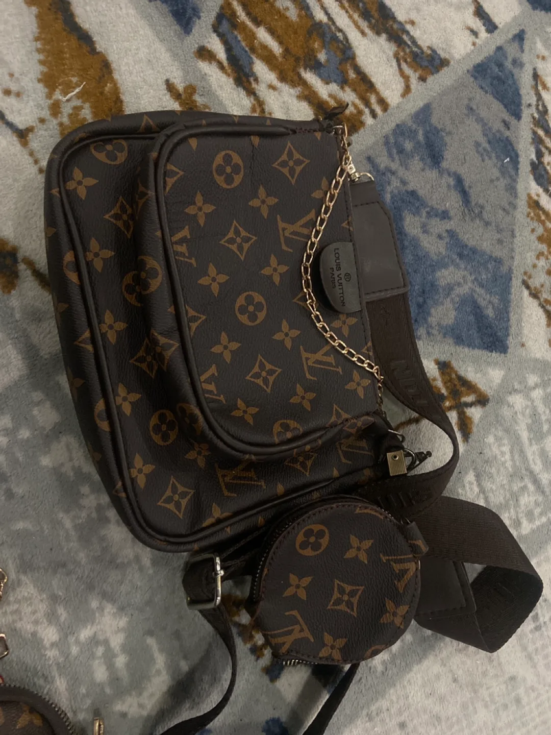 Louis Vuitton Purses image indicator(3)