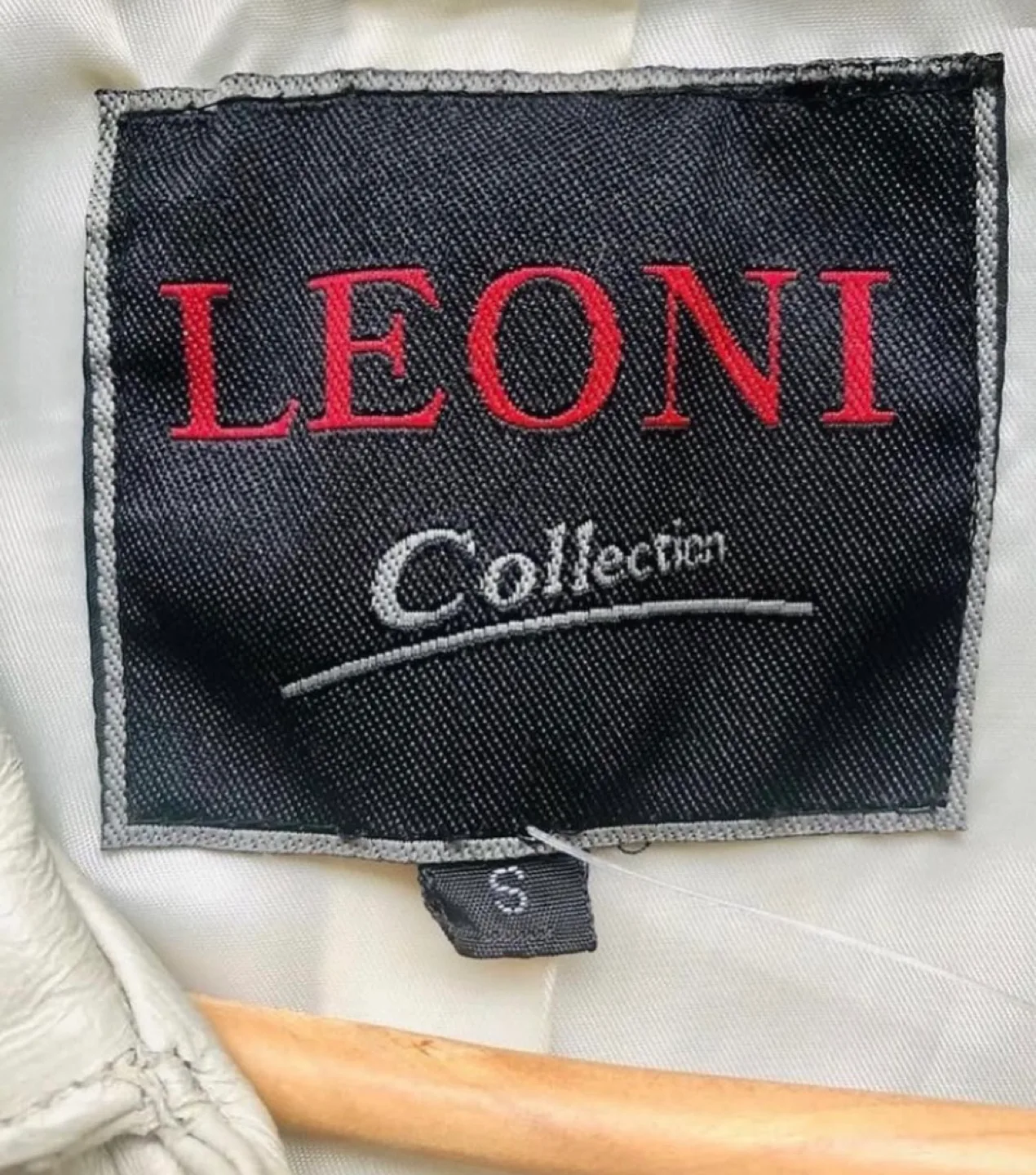 Vintage White Leather Jacket image indicator(2)