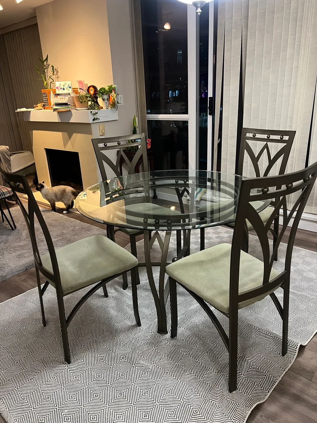 Glass dining table and four chairs image indicator(3)