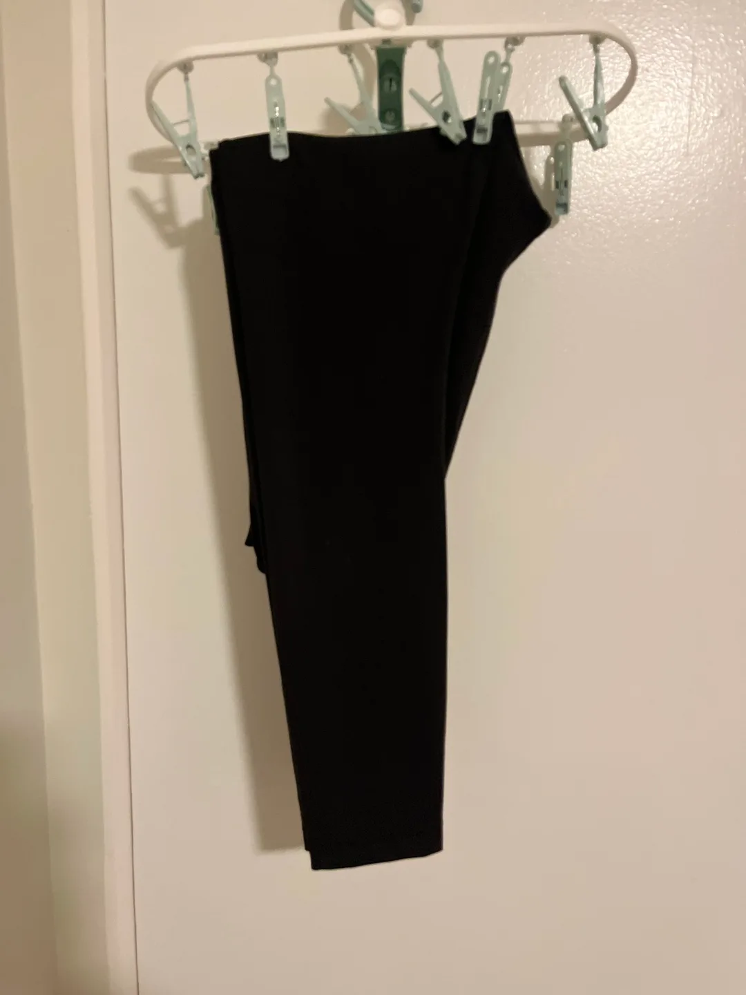 Lululemon Black Leggings Size 6 image indicator(3)