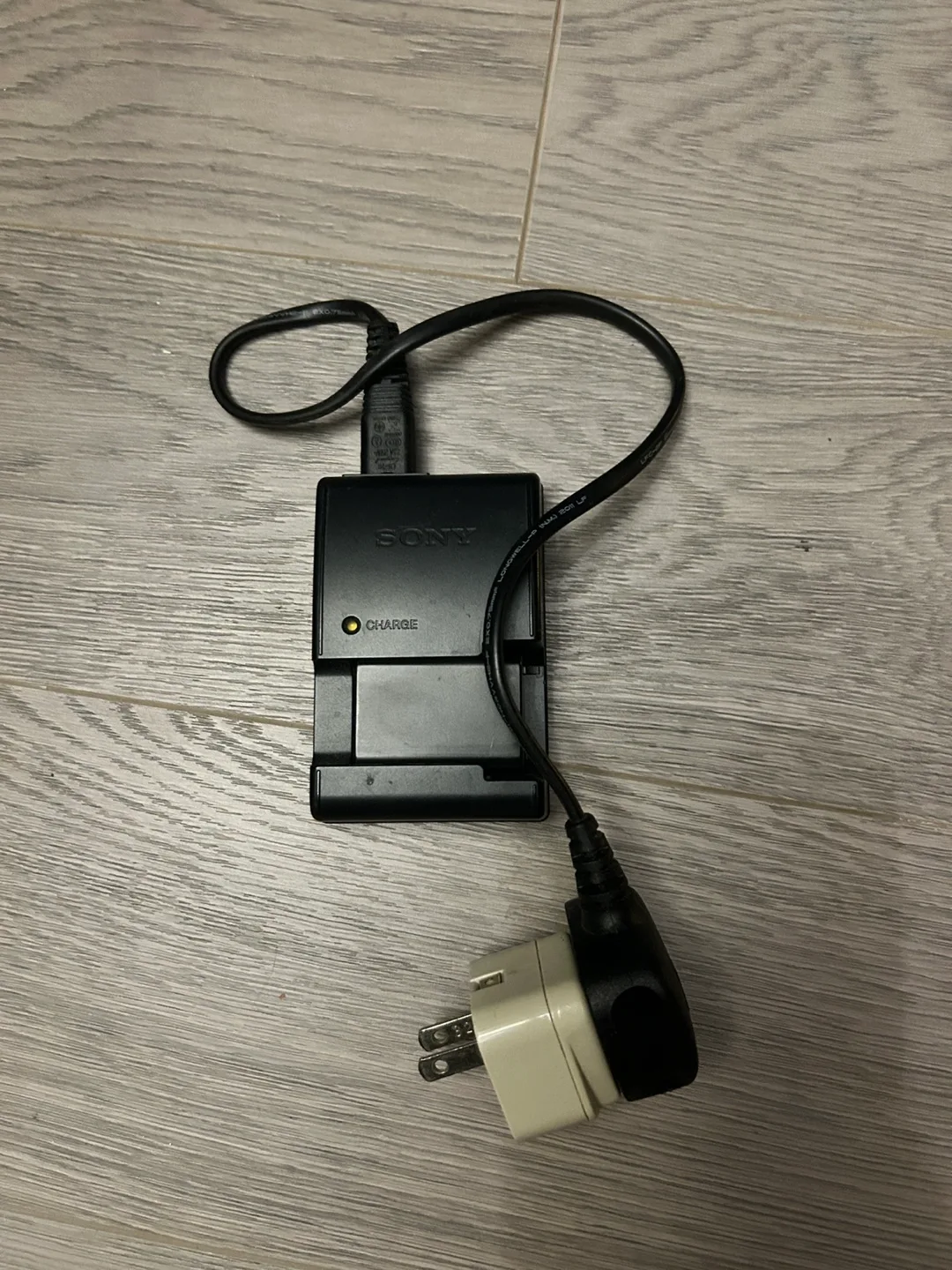 Sony NEX-5 mirrorless digital camera with 3 lenses image indicator(10)