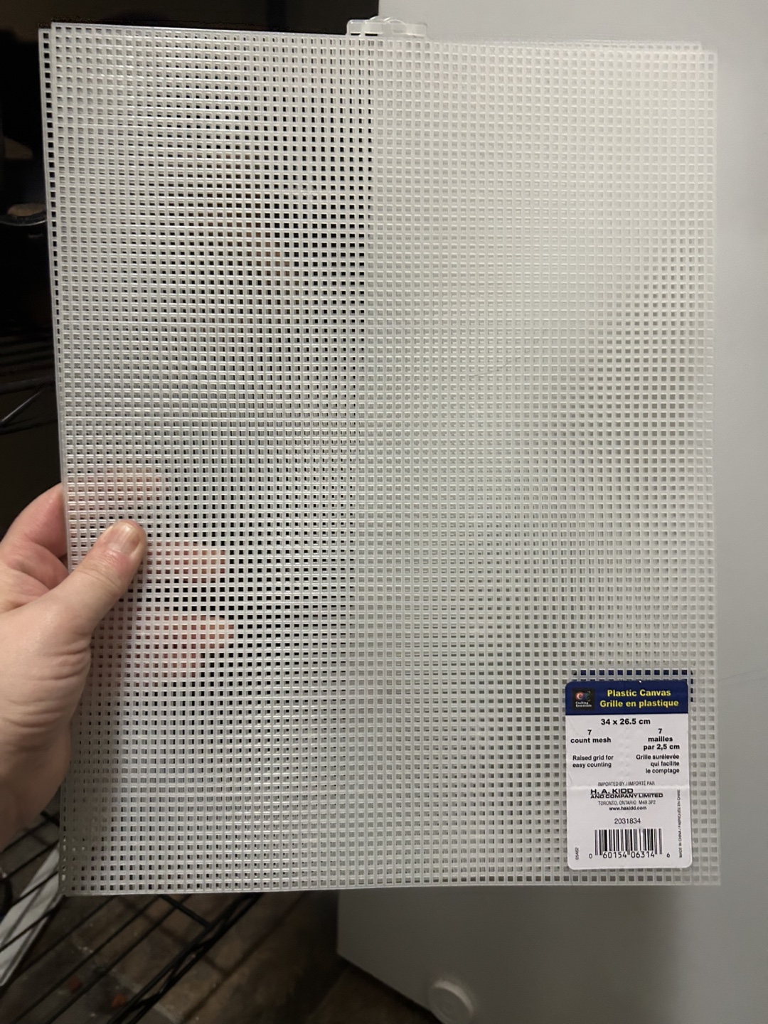 Plastic Canvas 7 Count Mesh 34 x 26.5 cm