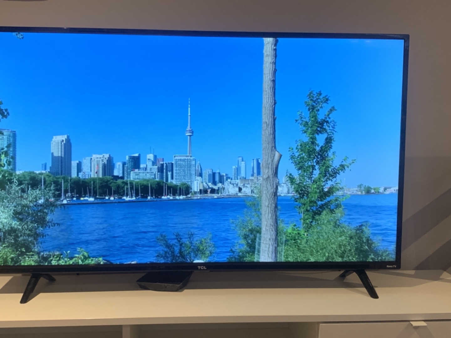 TCL 44 - inch Smart Roku TV - photo 3