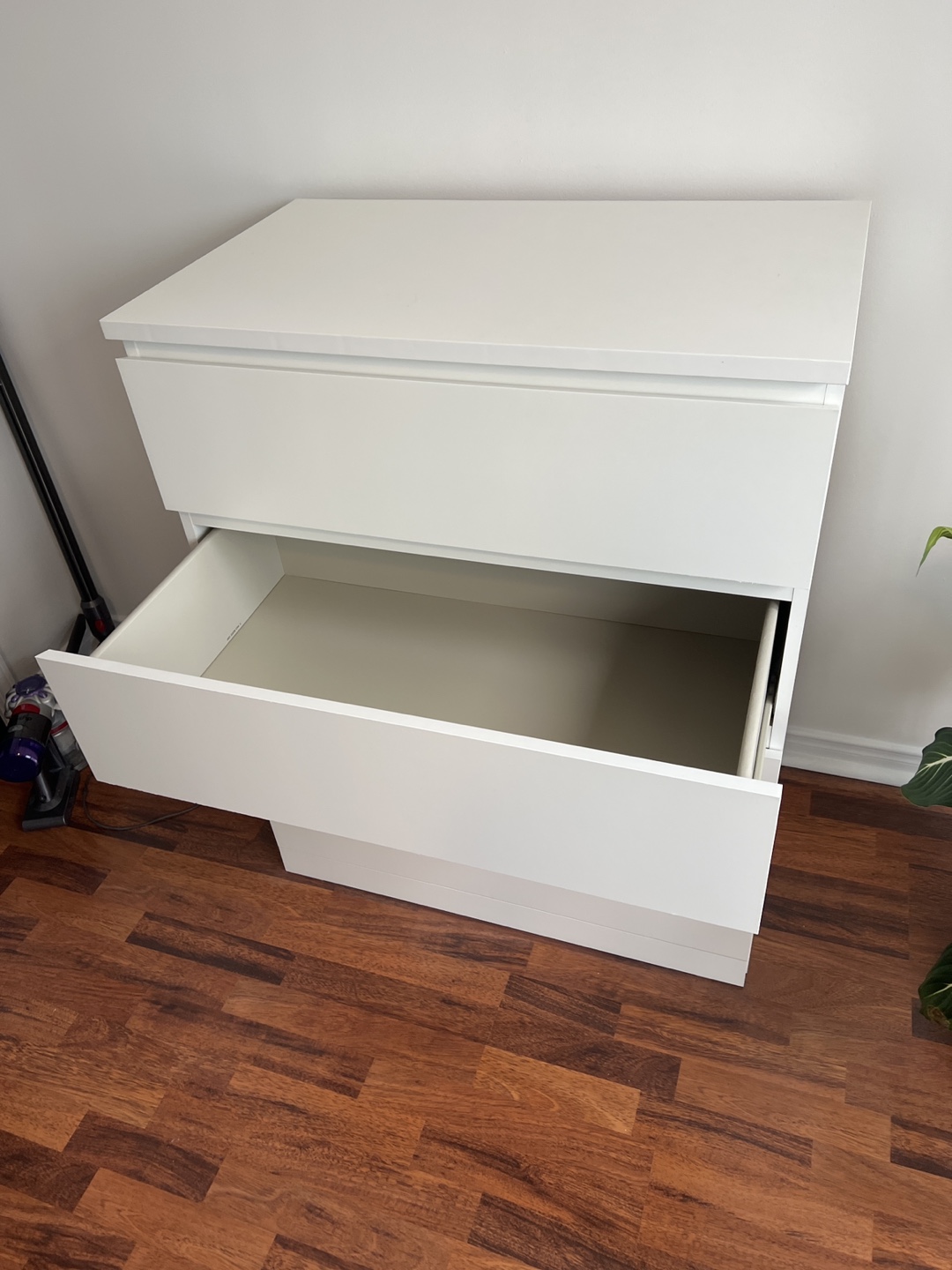 IKEA MALM Dresser - 4-door / White - photo 3