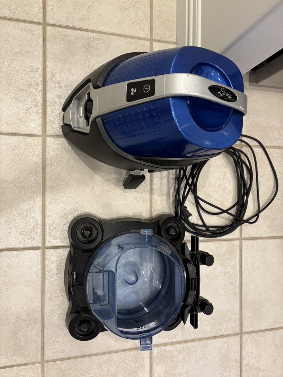 Sirena Vacuum Cleaner - photo 3