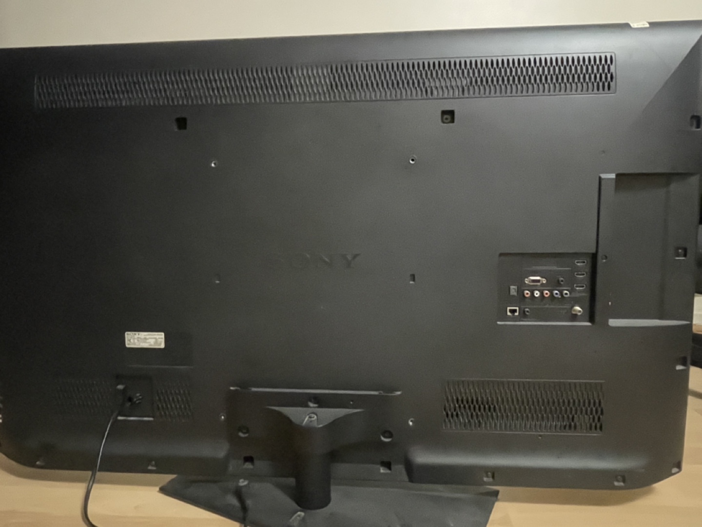 Sony KDL-50EX645 45” flat screen TV - photo 2