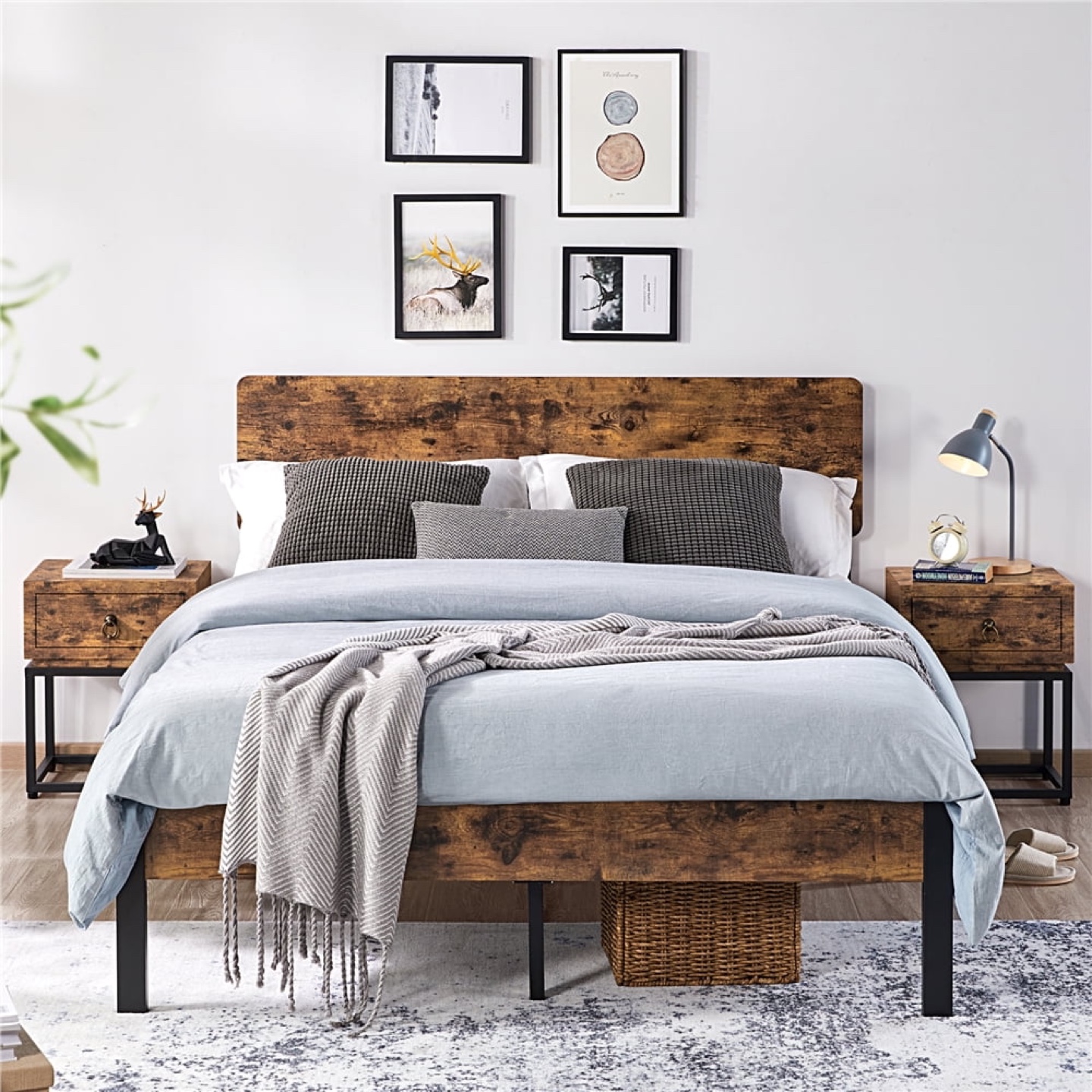 Open Box Yaheetech QUEEN Metal Bed Frame w/Headboard & Footboard - photo 3
