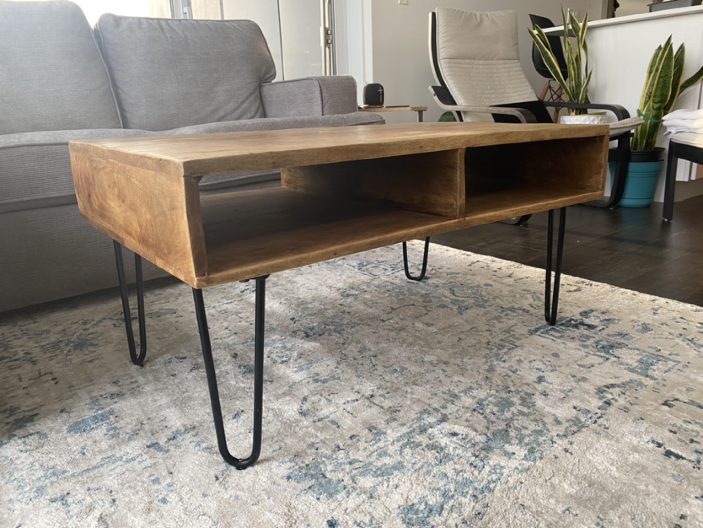 Wooden Coffee Table with Hairpin Legs - photo 3