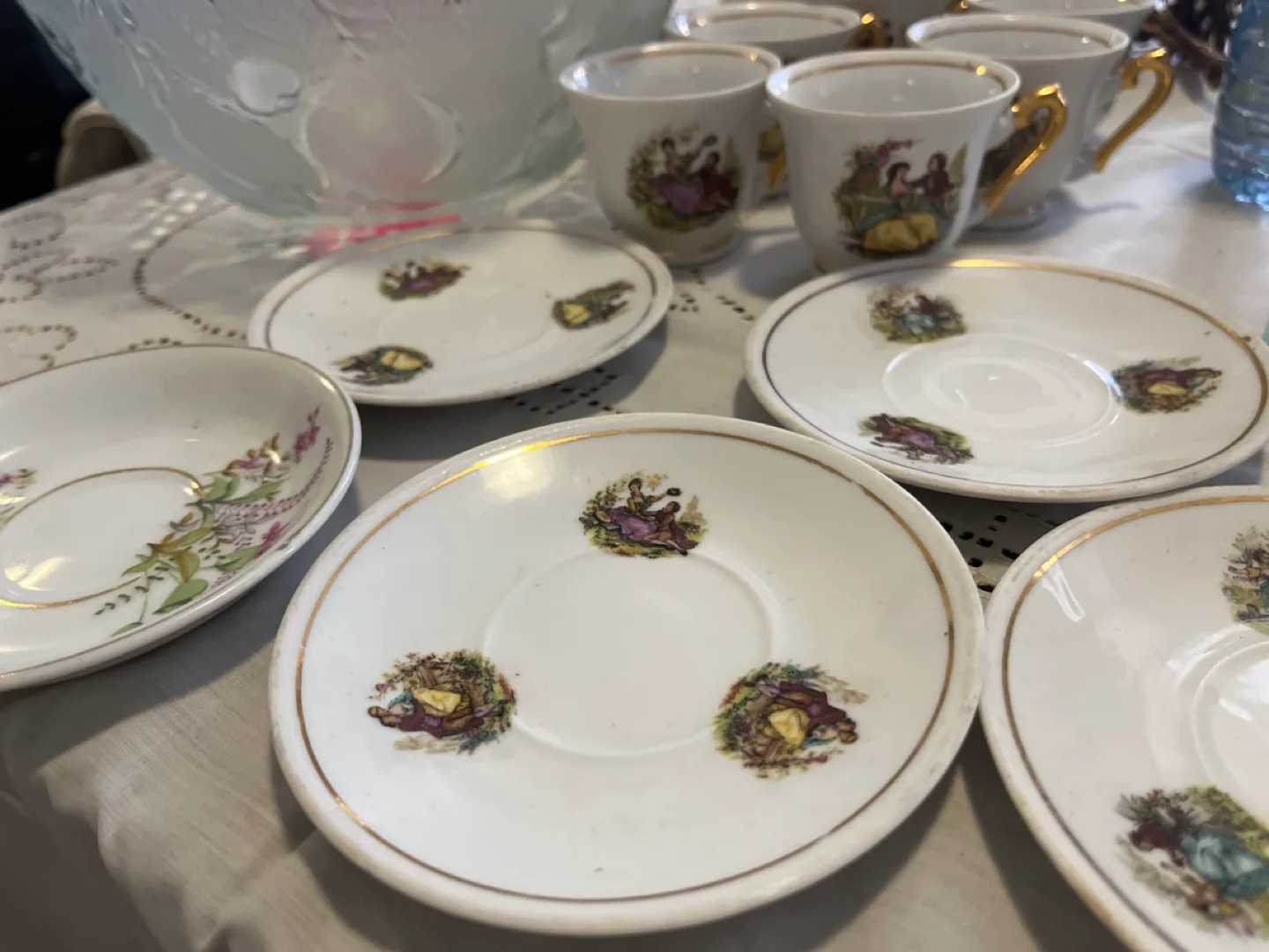 #freecycle   Vintage Tea Set image indicator(2)