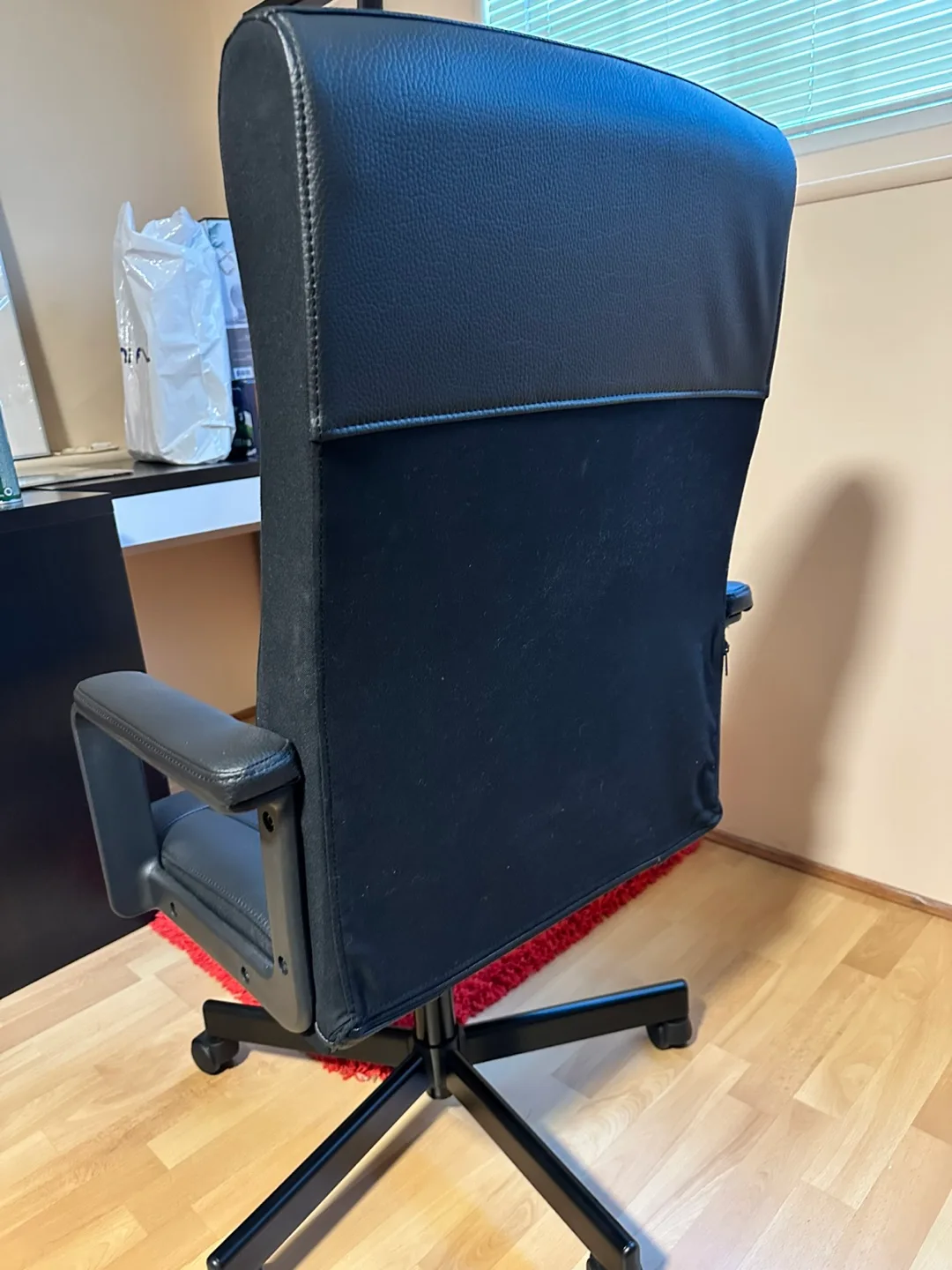 IKEA MILLBERGET Office Chair image indicator(2)