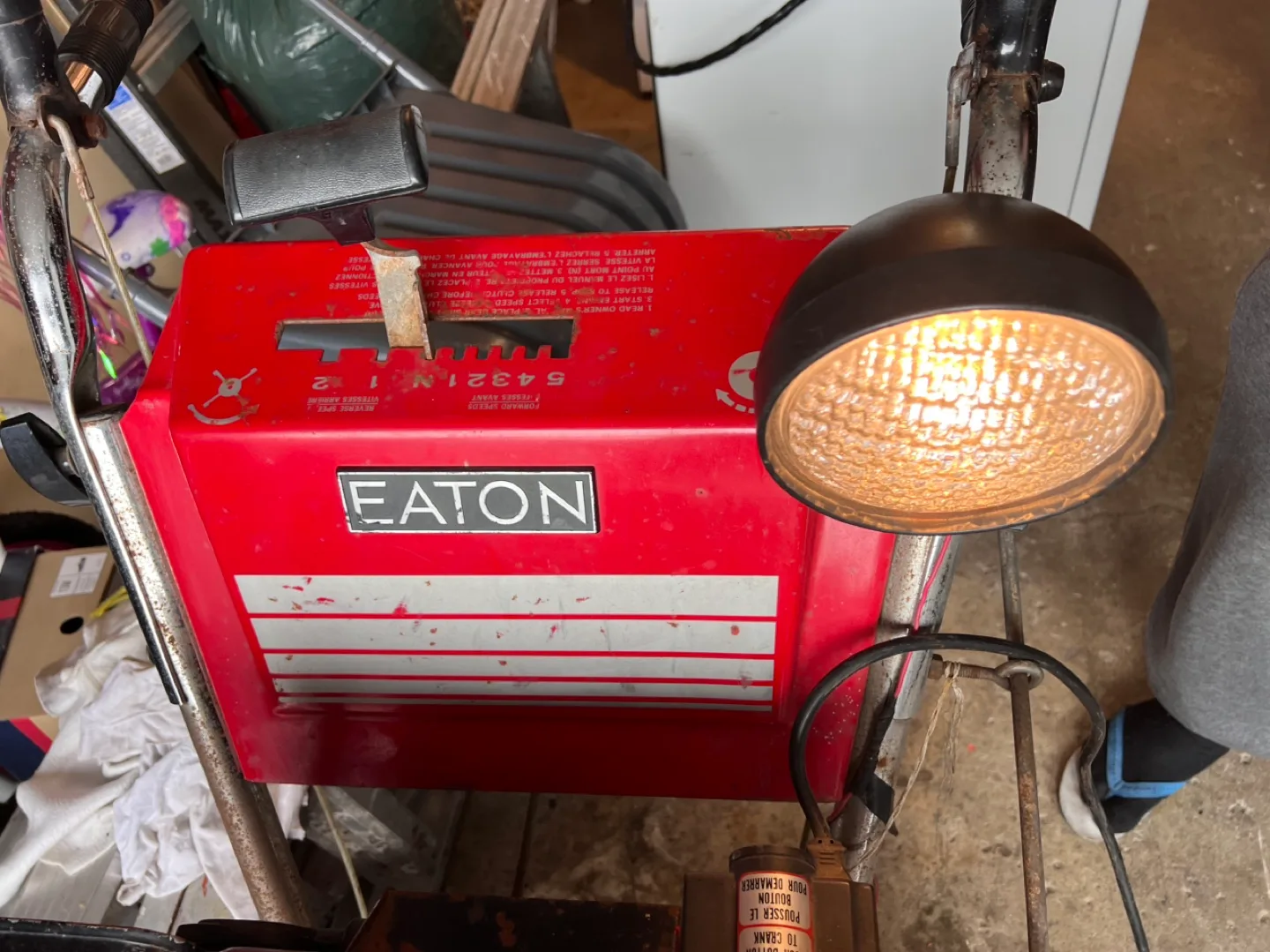 Eaton 10 HP Snowblower image indicator(5)