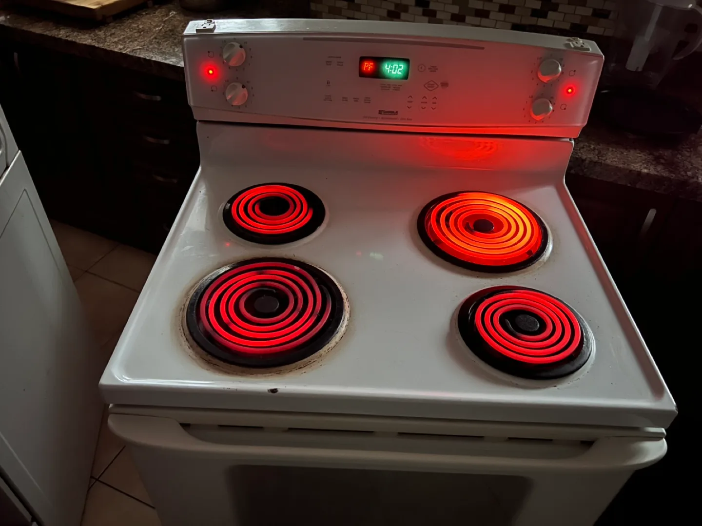 Kenmore White Stove thumbnail