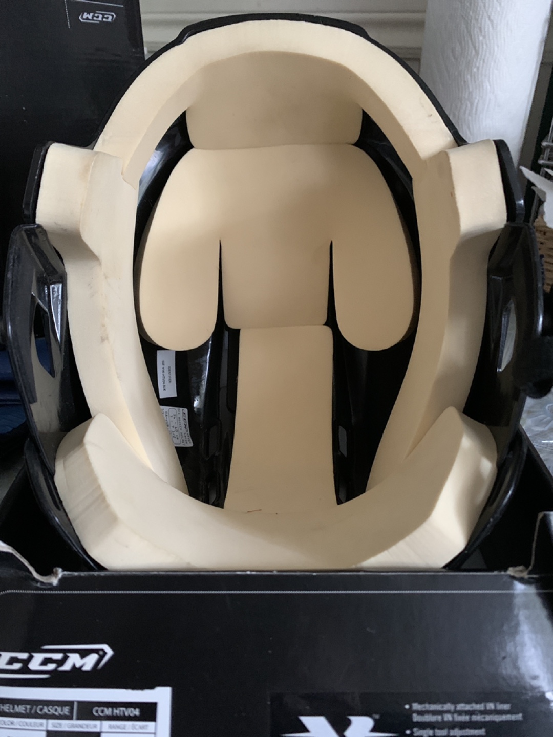 CCM Hockey Helmet - Size Large - Black - photo 3