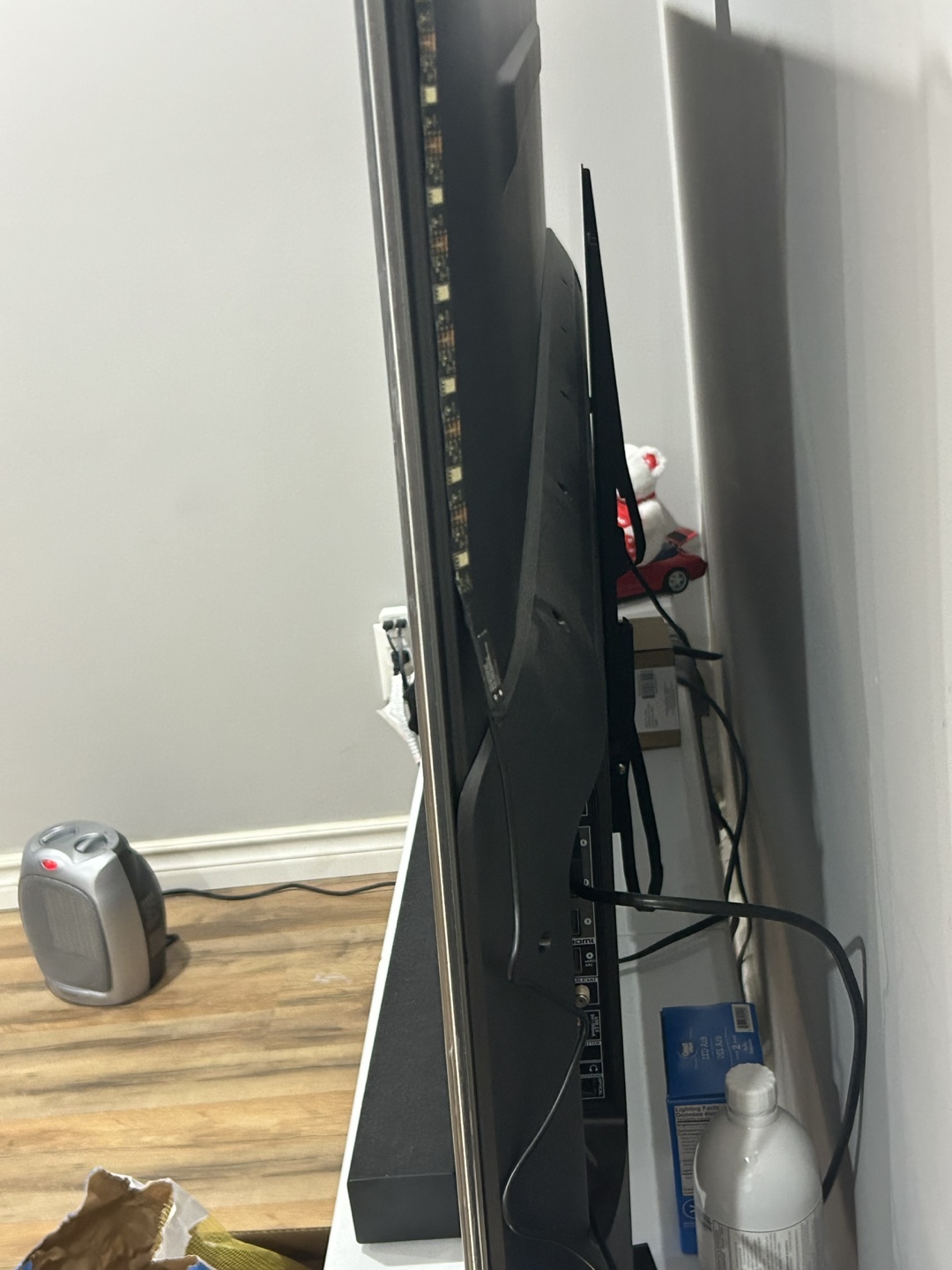 Amazon Fire TV 4K UHD Smart TV - photo 2