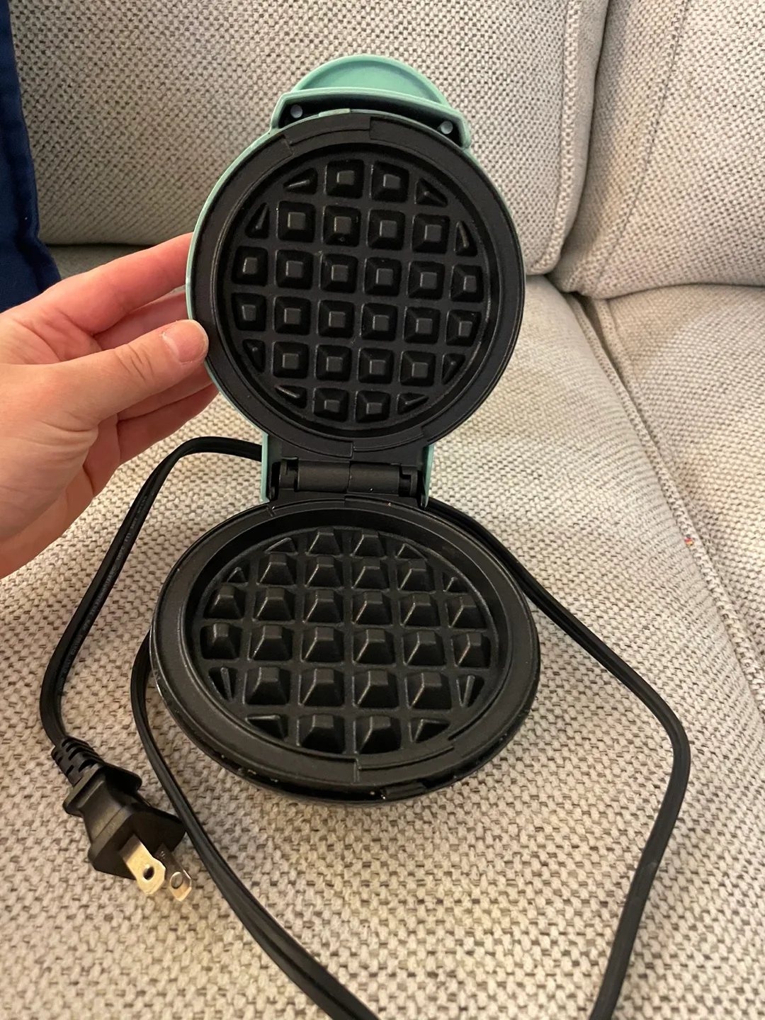 Dash Mini Waffle Maker image indicator(2)