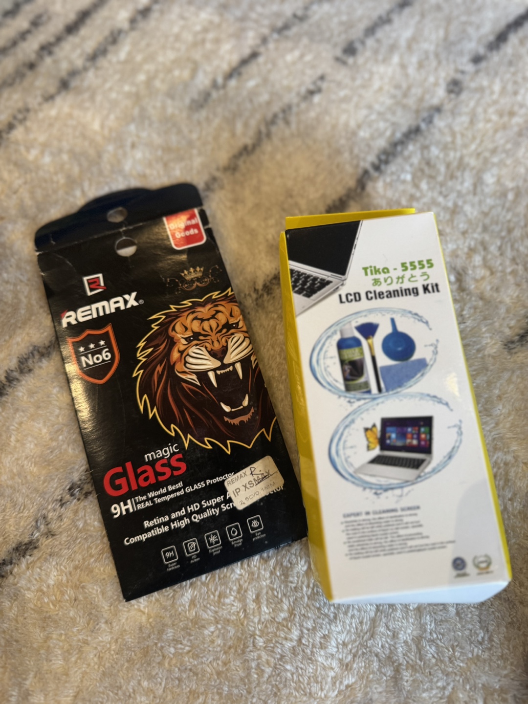 REMAX Magic Glass Screen Protector and LCD Cleaning Kit
