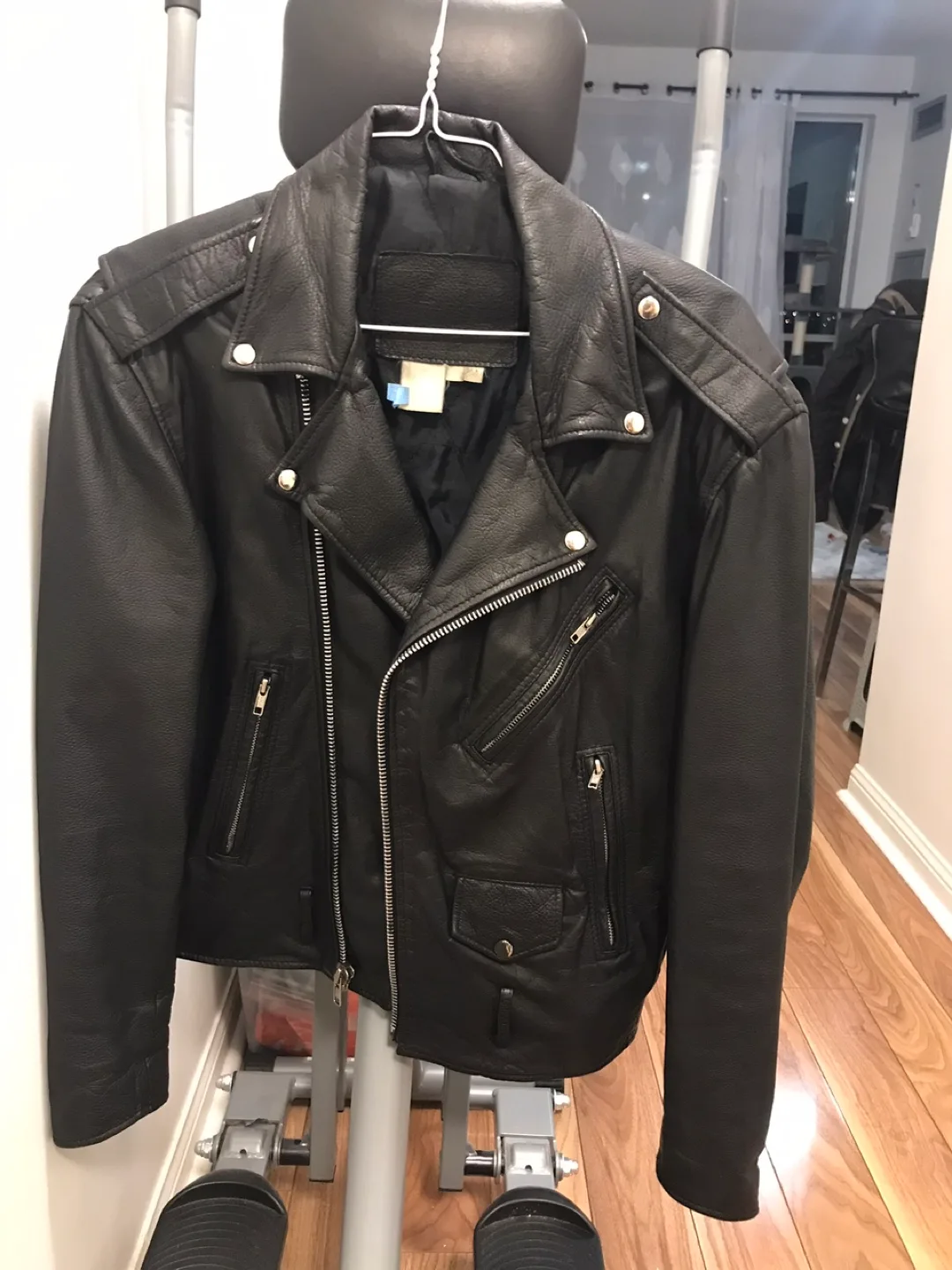 Genuine leather woman jacket image indicator(2)