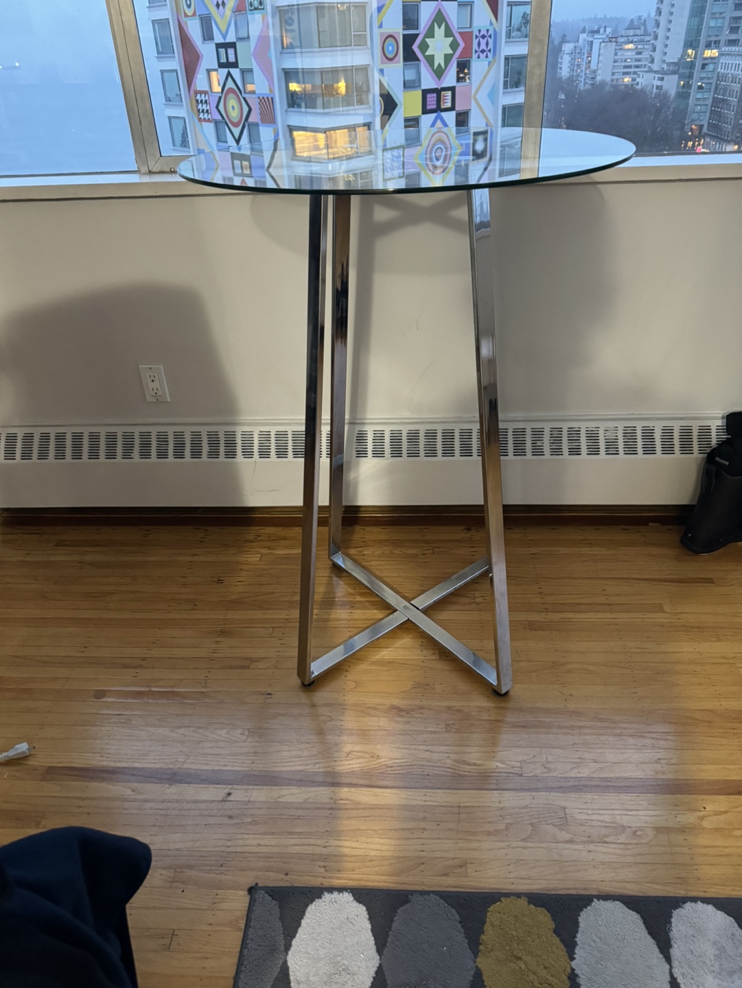 High Glass Table - photo 3