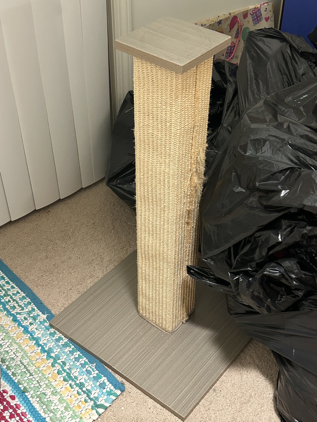 Cat scratching post #freecycle