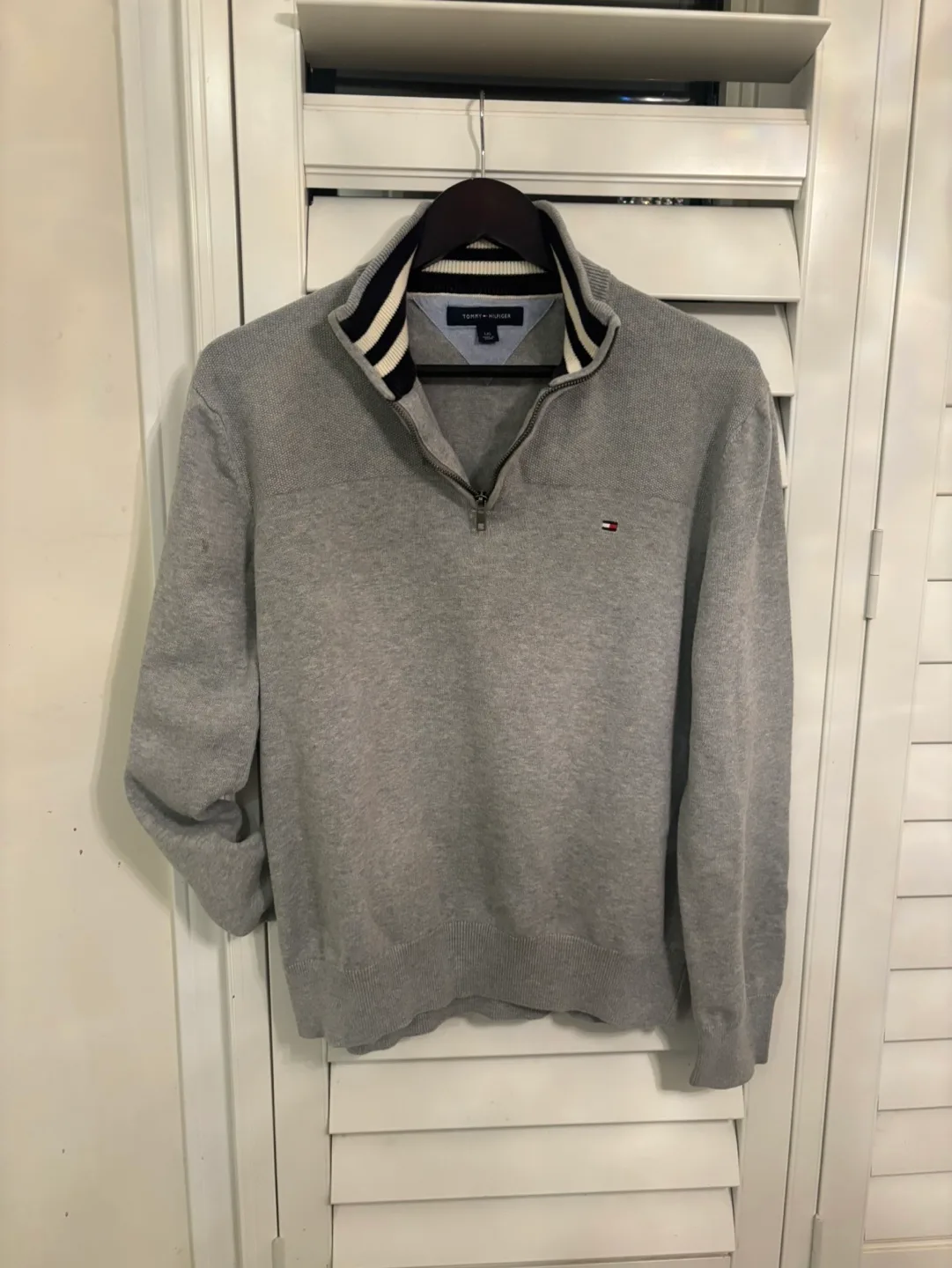 Tommy Hilfiger Grey Sweater thumbnail