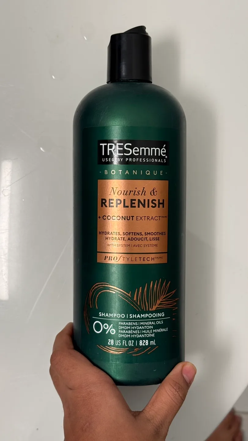 ‼️ TRESemmé- Nourish & Replenish Conditioner and Shampoo‼️ image indicator(3)