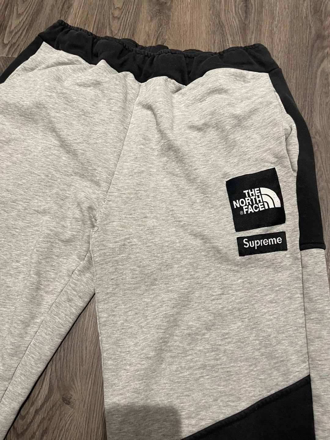 Authentic Supreme x The North Face Grey Sweatpants image indicator(3)