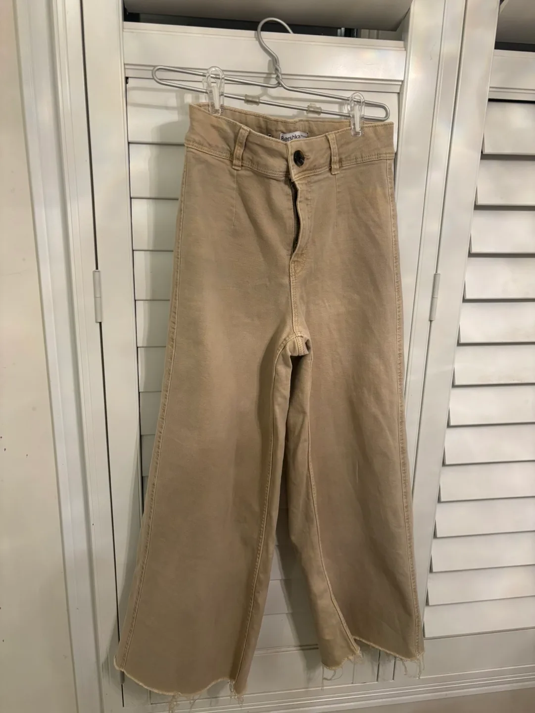 Bershka High Waisted Wide Leg Jeans thumbnail