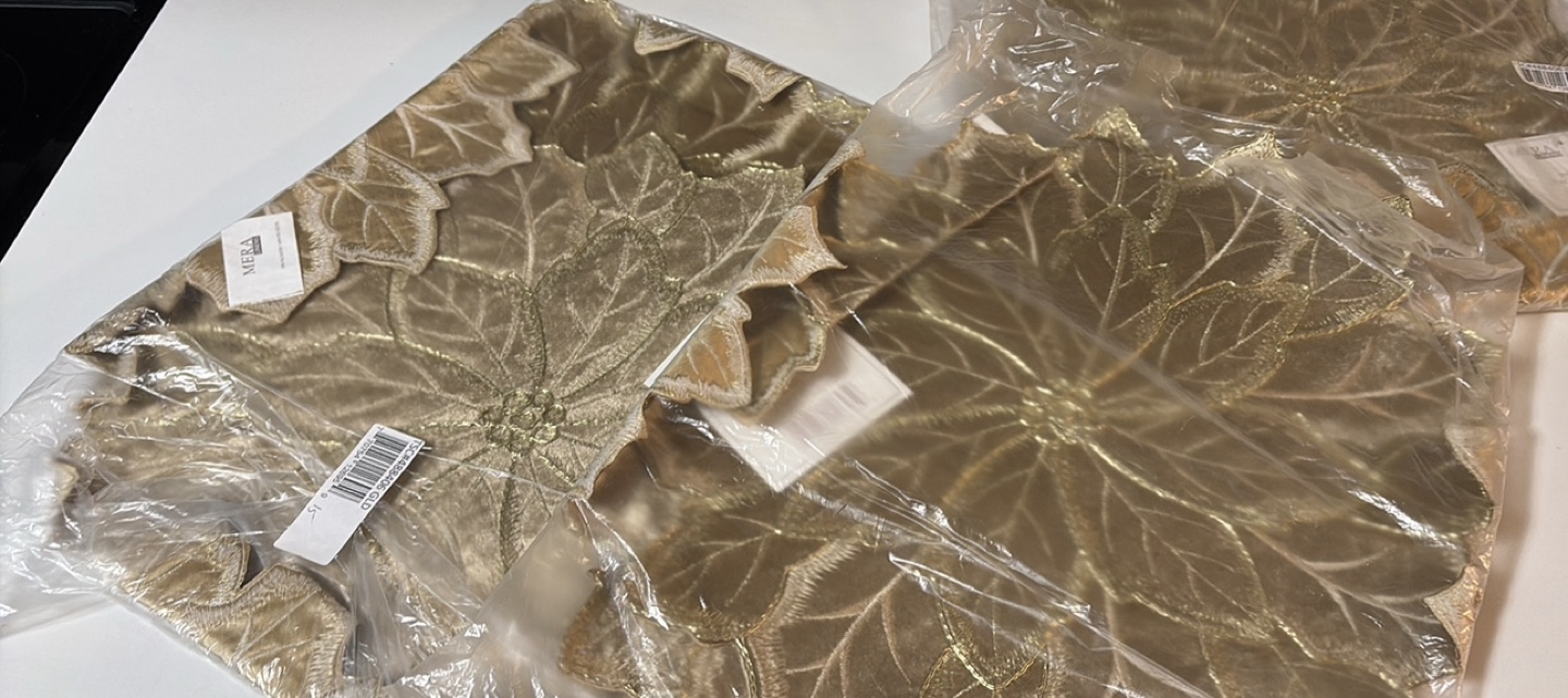 Set of 3 Gold Leaf Placemats - photo 2