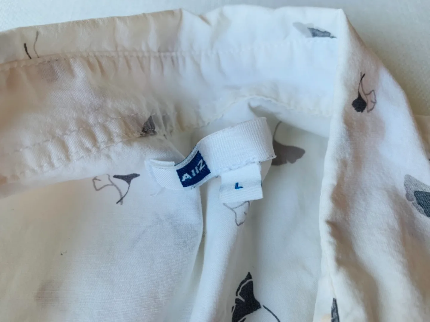 AIZ White Long Sleeve Button Up Shirt Size L image indicator(2)