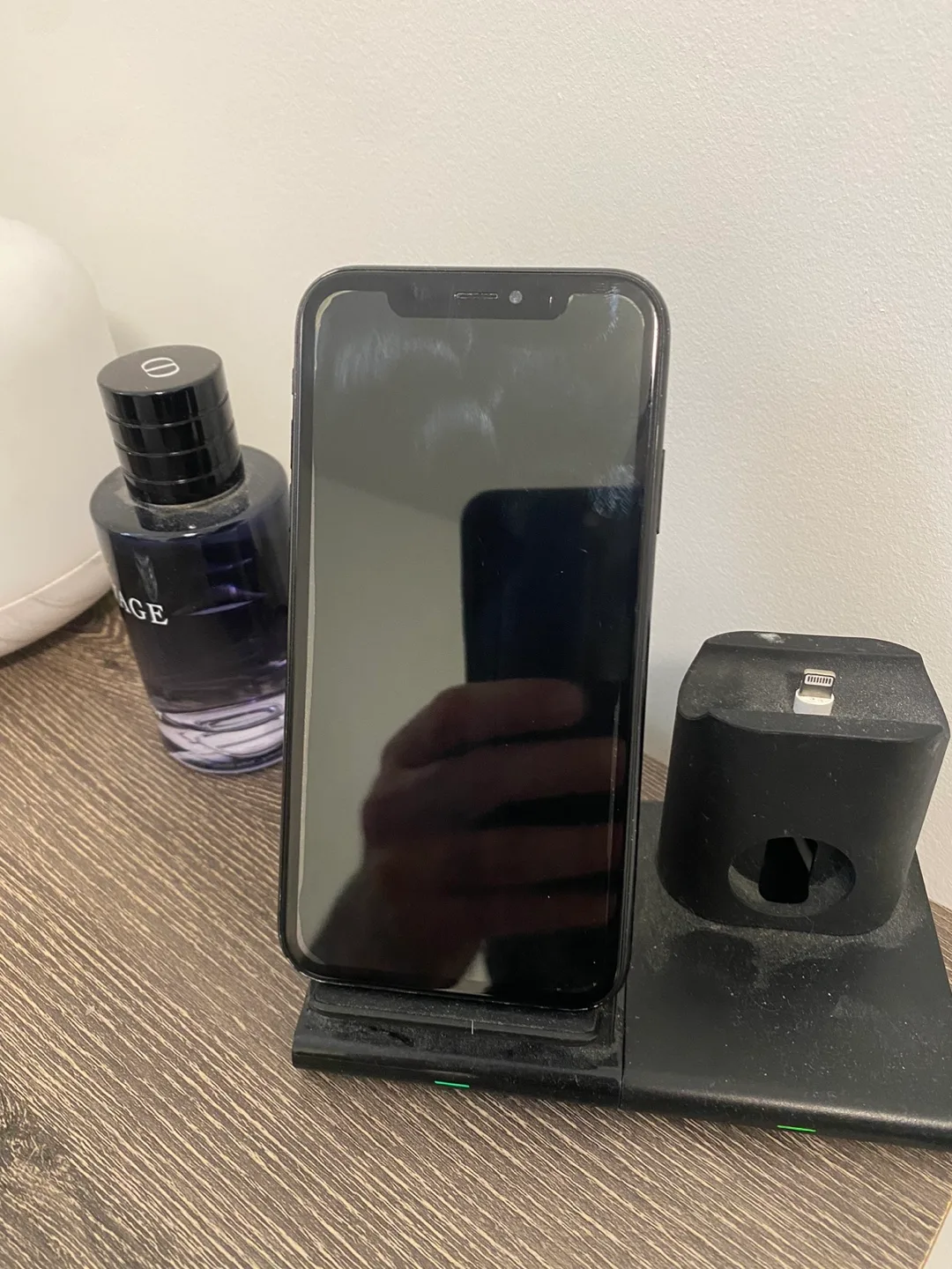 iPhone XR Black 64GB - 80%battery life image indicator(2)