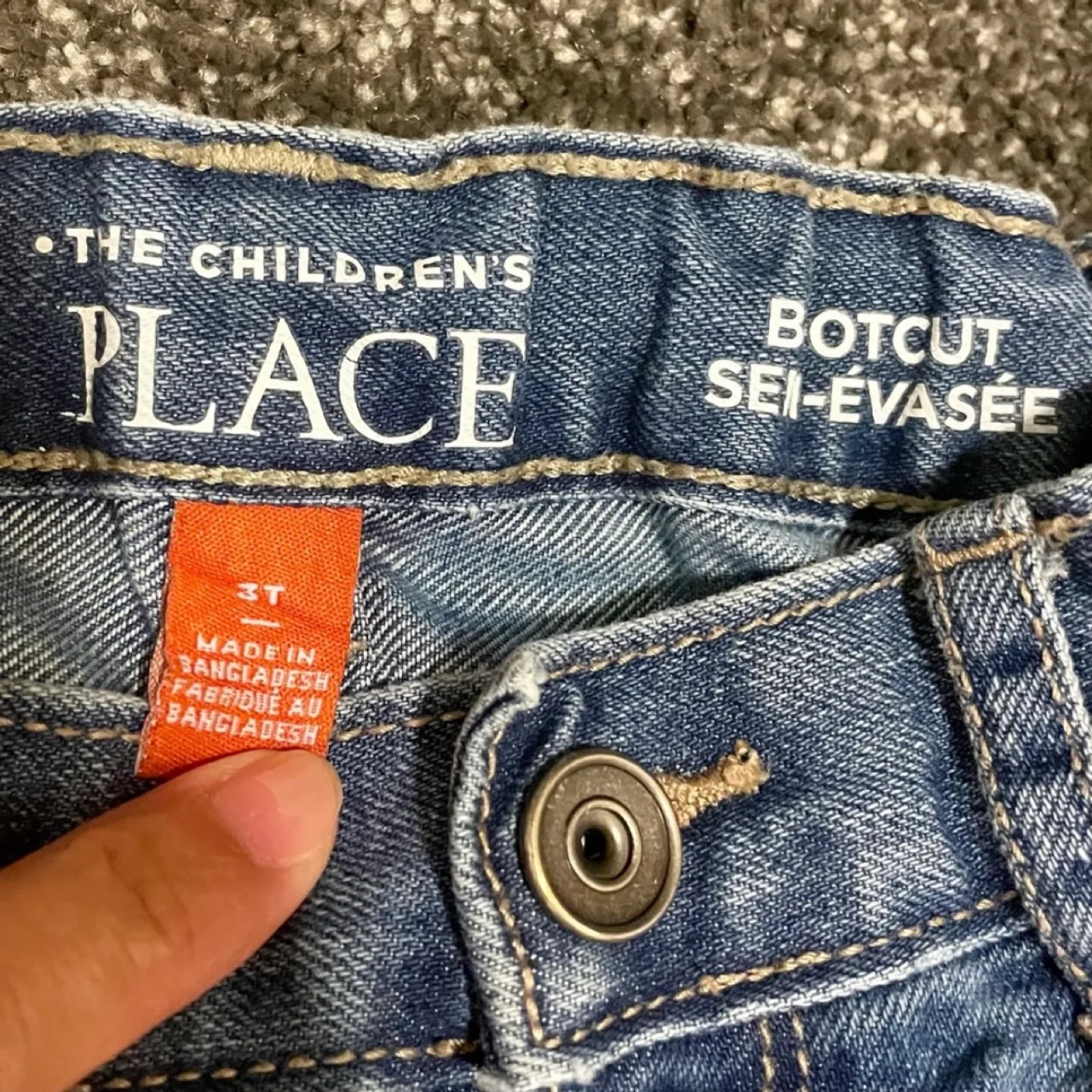 GAP T-shirt and Children's Place Pants image indicator(7)